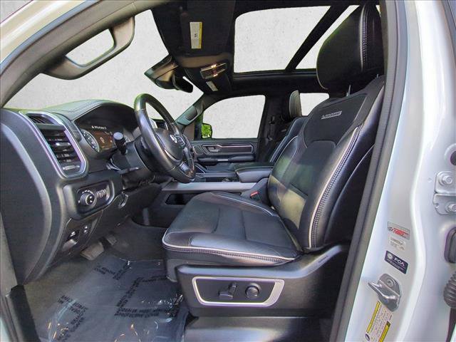 Used 2022 RAM 1500 Laramie AWD/4WD image 17
