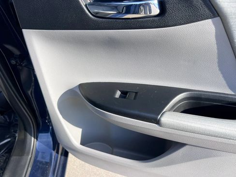 Used 2017 Honda Accord LX image 26
