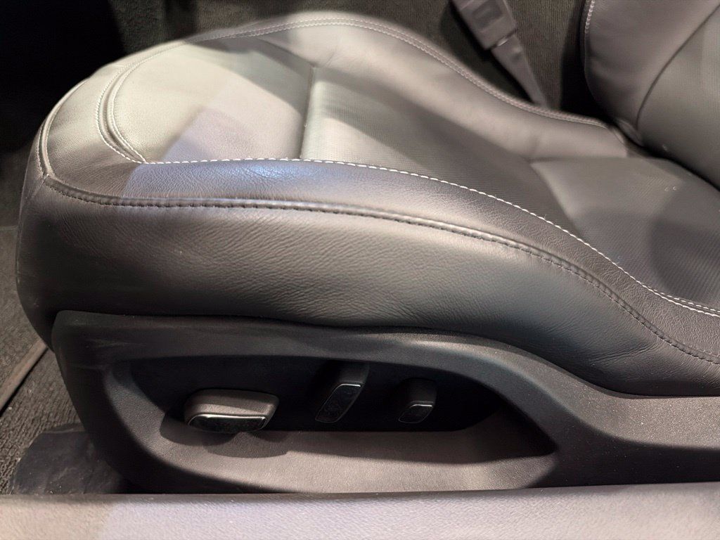 Used 2016 Chevrolet Corvette Stingray Coupe w/ 3LT Preferred Equipment Group RWD image 13