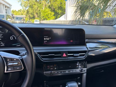 Used 2025 Kia Seltos S image 17