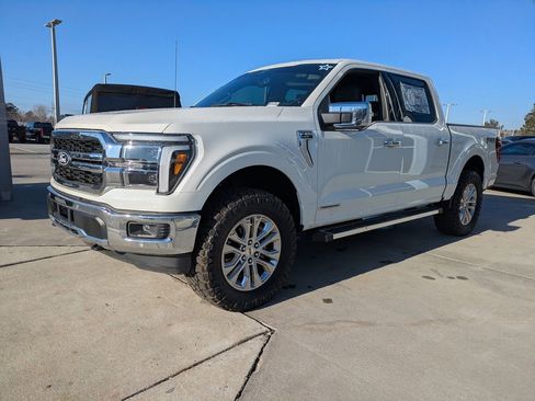 New 2025 Ford F150 Lariat w/ Equipment Group 501A Mid image 8