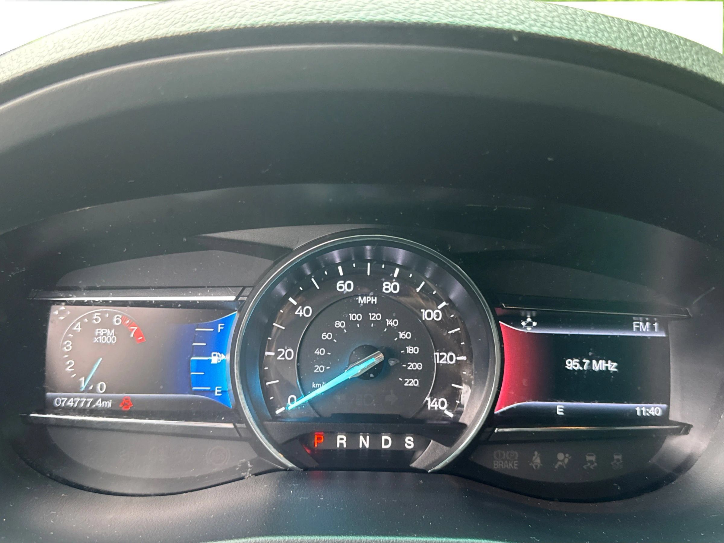 Used 2017 Ford Explorer XLT w/ Equipment Group 202A AWD/4WD image 20