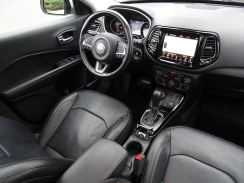 Used 2021 Jeep Compass Limited w/ Sun and Sound Group AWD/4WD image 21