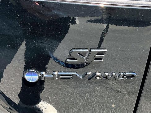 Used 2026 Toyota Corolla Cross SE image 10