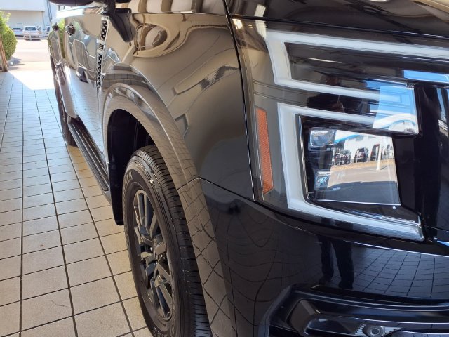 Used 2025 Nissan Armada SV AWD/4WD image 5