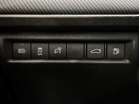 Used 2025 Toyota Camry SE FWD image 29