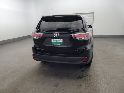 Used 2015 Toyota Highlander LE image 7
