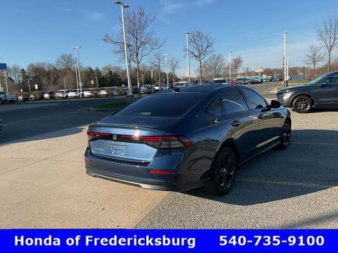 Certified 2025 Honda Accord SE image 6