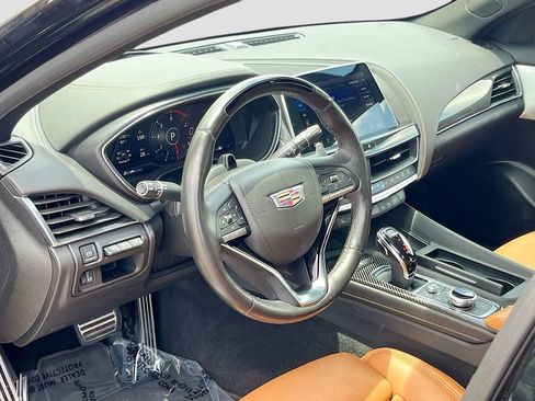 Used 2023 Cadillac CT5 Sport w/ Platinum Package RWD image 9