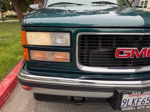 Used 1997 GMC Yukon 4WD 4-Door w/ Marketing Opt Pkg 5 image 22