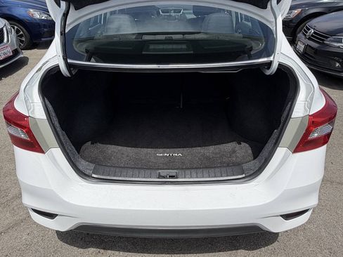 Used 2018 Nissan Sentra S FWD image 8