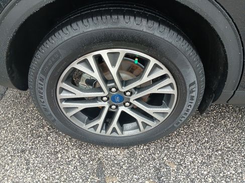 Used 2020 Ford Escape SEL image 24