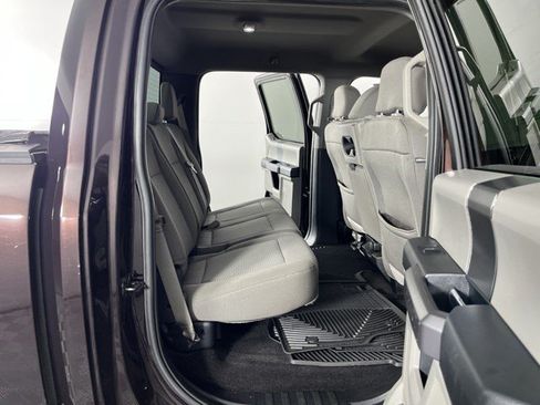 Used 2018 Ford F150 XLT w/ Equipment Group 302A Luxury AWD/4WD image 41