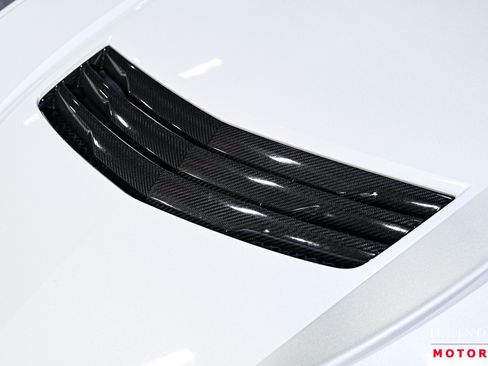 Used 2018 Cadillac CTS V w/ Carbon Fiber Package RWD image 14