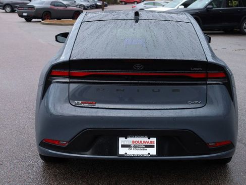 Used 2024 Toyota Prius Limited image 17