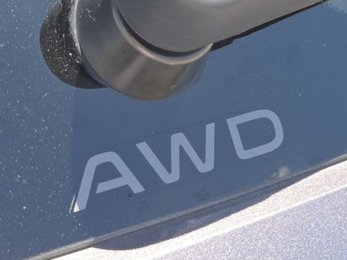 Used 2025 Honda HR-V EX-L image 10