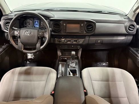 Used 2019 Toyota Tacoma SR image 32