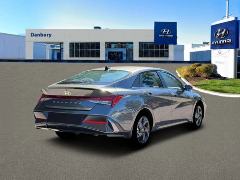 New 2026 Hyundai Elantra SEL Sport Premium w/ Cargo Package FWD image 7