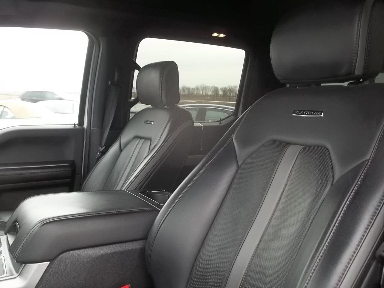 Used 2018 Ford F150 Platinum w/ Equipment Group 701A Luxury AWD/4WD image 9