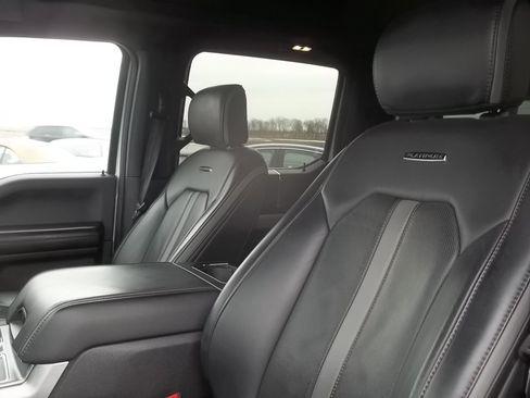 Used 2018 Ford F150 Platinum w/ Equipment Group 701A Luxury AWD/4WD image 9
