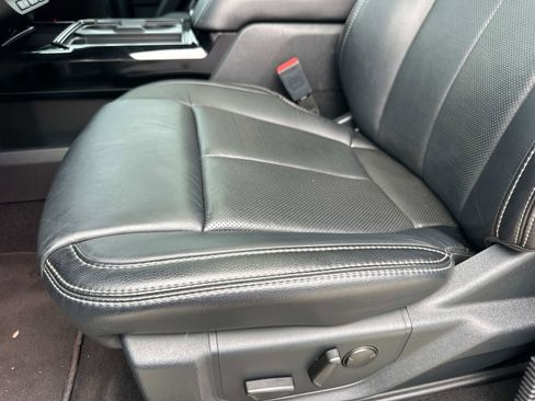 Used 2020 Ford F350 Lariat w/ Lariat Ultimate Package image 25