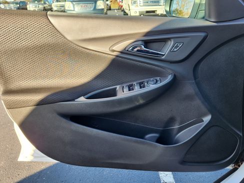 Used 2023 Chevrolet Malibu LT image 23