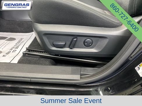 Used 2025 Nissan Rogue SV AWD/4WD image 14