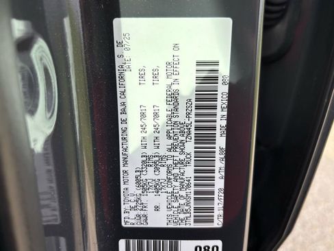 Used 2025 Toyota Tacoma SR5 image 27