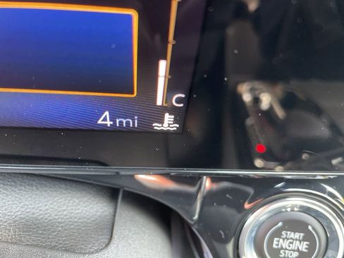 New 2026 Chevrolet Trax RS w/ Sunroof Package image 17