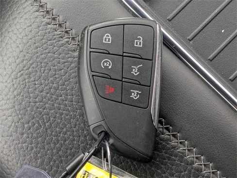 Used 2024 GMC Yukon Denali image 33