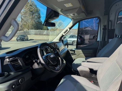 Used 2020 Ford Transit 250 Medium Roof w/ Load Area Protection Package image 5