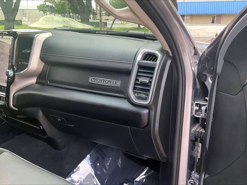 Used 2024 RAM 2500 Laramie AWD/4WD image 19