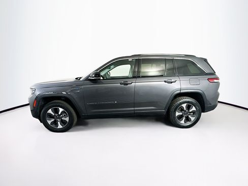 Used 2022 Jeep Grand Cherokee Limited 4xe w/ Luxury Tech Group II AWD/4WD image 4