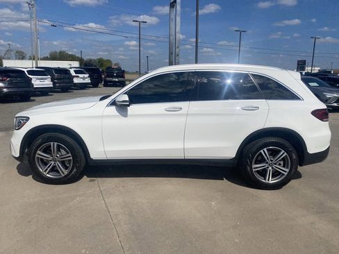 Used 2022 Mercedes-Benz GLC 300 image 2