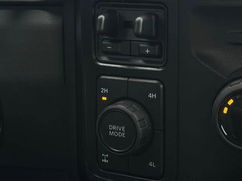 New 2026 Ford F250 XLT w/ FX4 Off-Road Package image 17