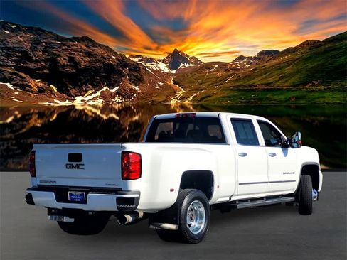Used 2016 GMC Sierra 3500 Denali w/ Duramax Plus Package image 6