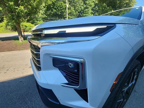 Certified 2025 Chevrolet Traverse High Country w/ LPO, Floor Liner Package AWD/4WD image 30