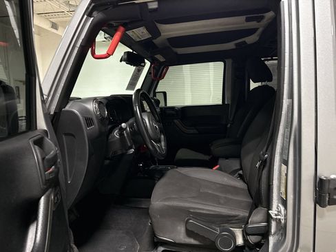 Used 2017 Jeep Wrangler Unlimited Sport w/ Quick Order Package 24S AWD/4WD image 17