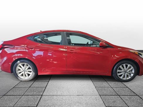 Used 2016 Hyundai Elantra SE w/ Option Group 02 image 4