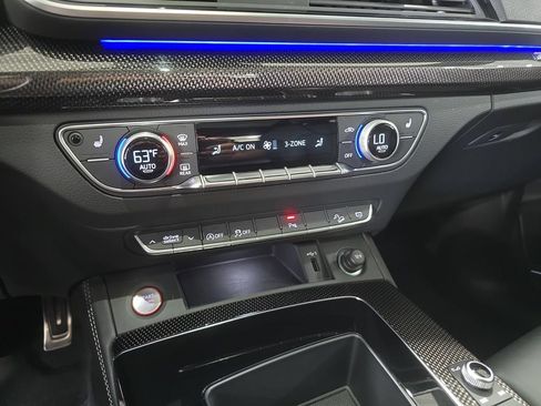 Used 2025 Audi SQ5 Premium Plus AWD/4WD image 22