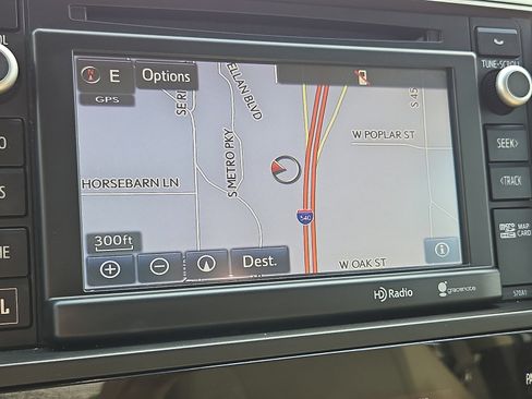 Used 2014 Toyota Sequoia Platinum RWD image 19