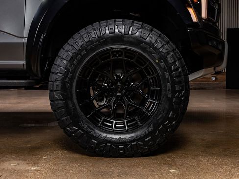 Used 2025 Ford F150 Raptor image 12