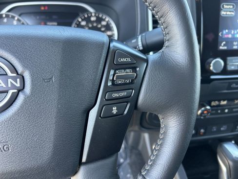 Used 2023 Nissan Frontier SV w/ SV Convenience Package image 27