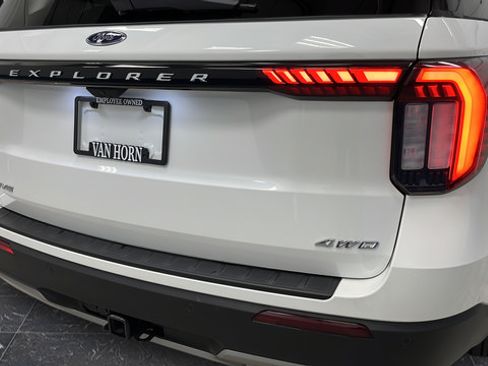 Used 2026 Ford Explorer Active w/ Active Comfort Package AWD/4WD image 39