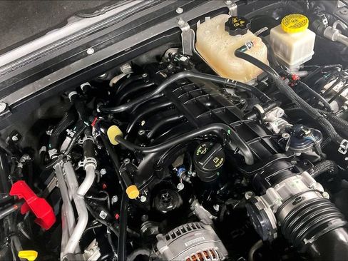 Used 2022 Jeep Gladiator Willys image 40