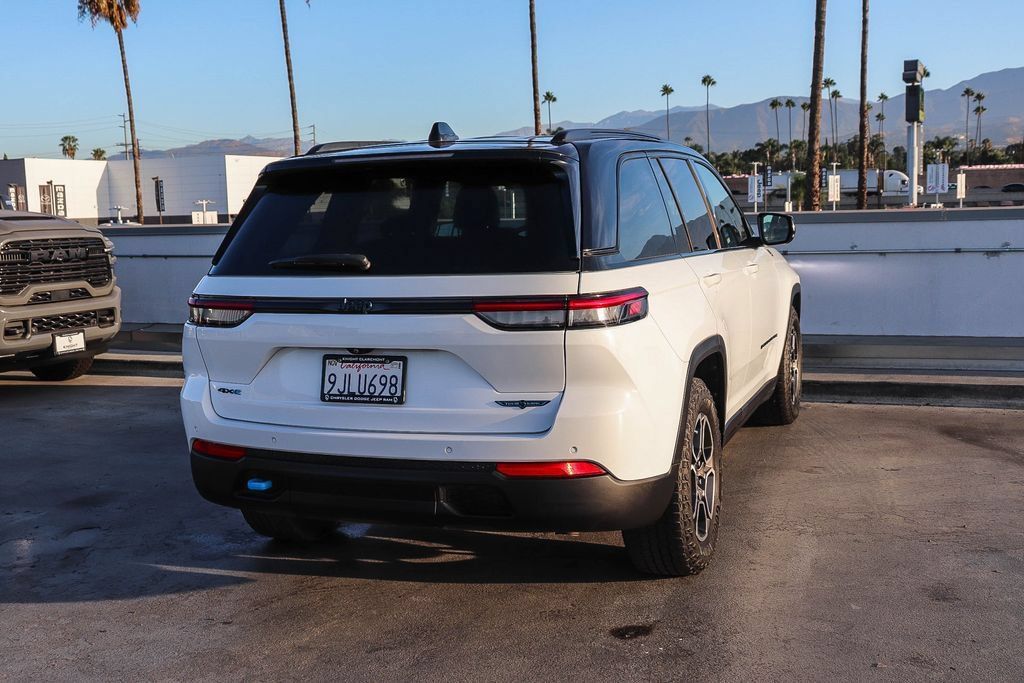 Used 2024 Jeep Grand Cherokee Trailhawk AWD/4WD image 19
