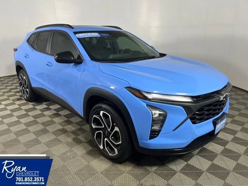 Certified 2024 Chevrolet Trax RS w/ Sunroof Package image 1