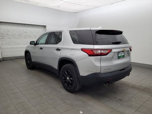 Used 2019 Chevrolet Traverse LS FWD image 3
