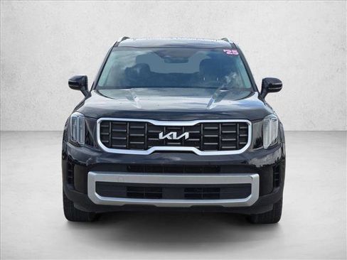 Used 2025 Kia Telluride S FWD image 2