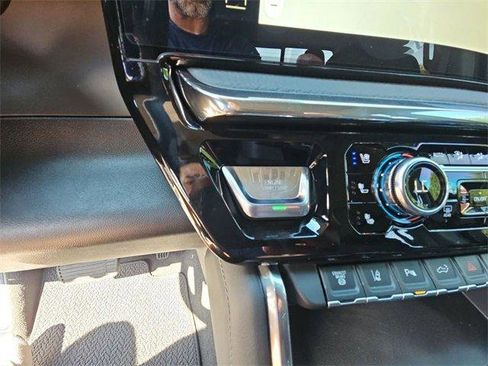 New 2026 GMC Sierra 2500 Denali w/ Denali Reserve Package image 17